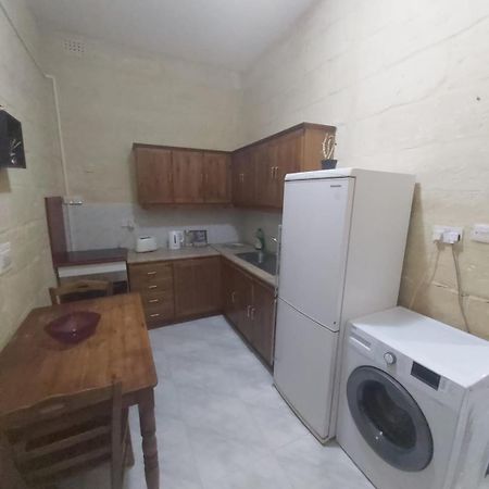 Three Apartment Birgu Exterior foto